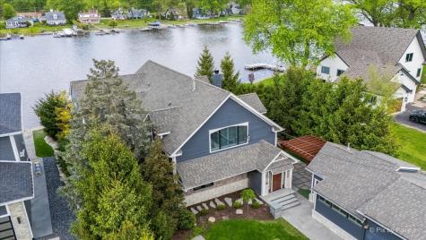 2715 North Villa Lane Mchenry IL 60051