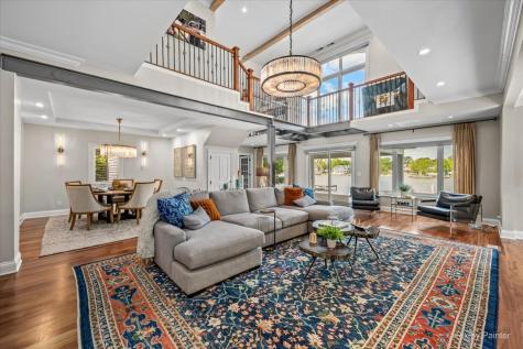 2715 North Villa Lane Mchenry IL 60051