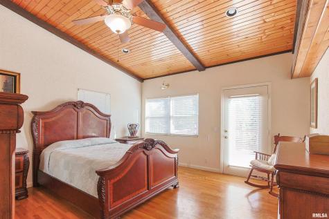 2115 North Lick Creek Road Goreville IL 62939