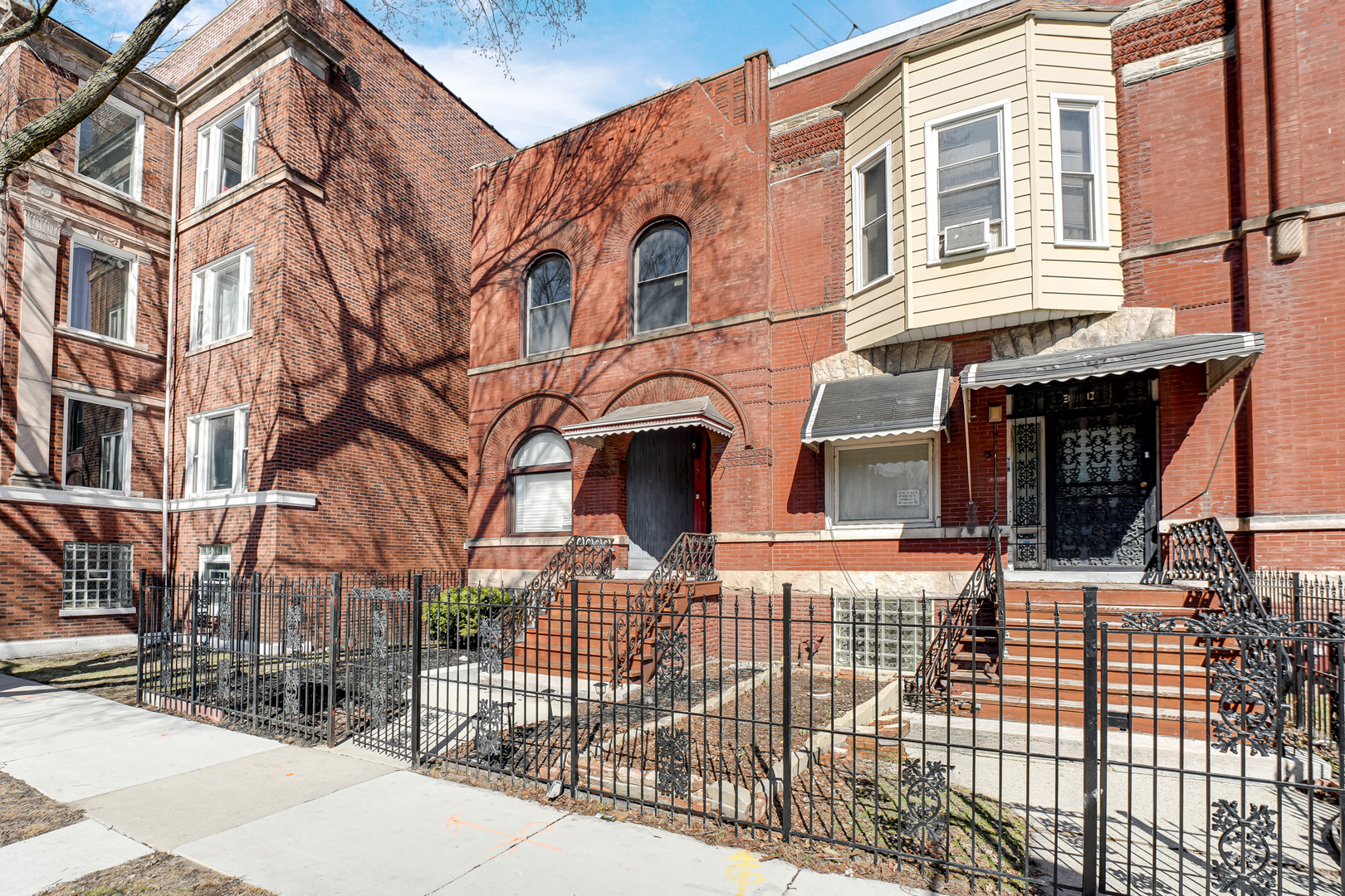 928 East 46th Street Chicago IL 60653