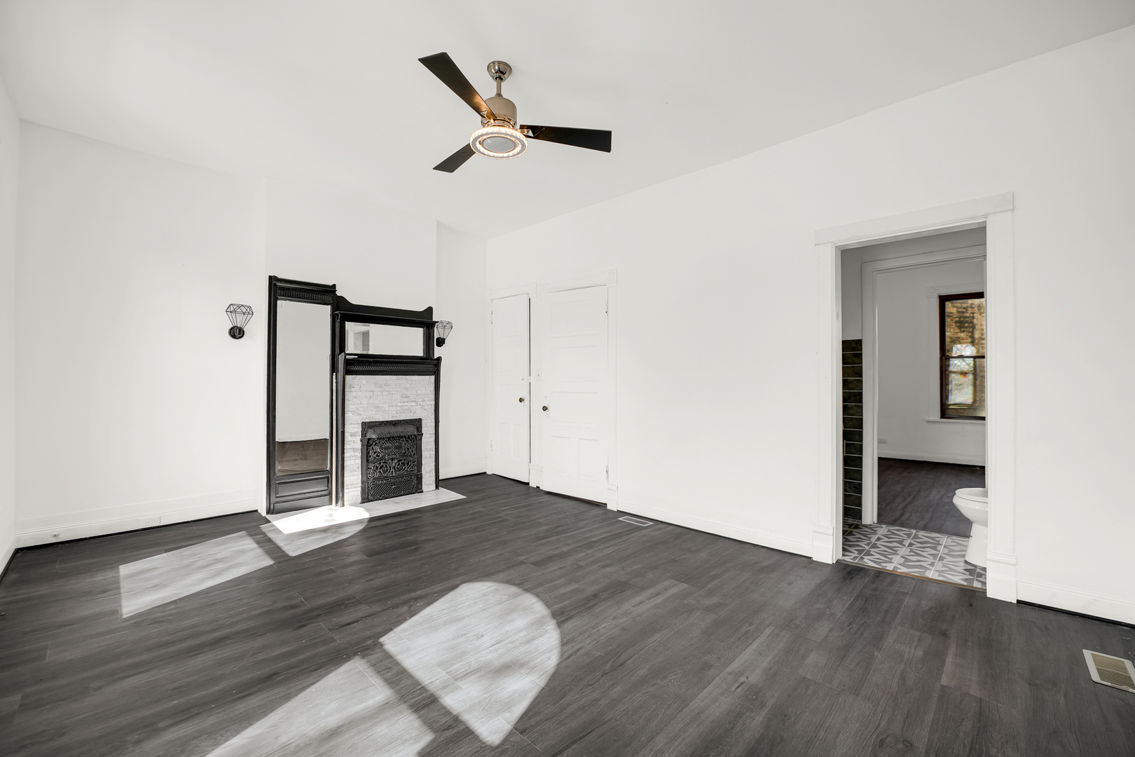 928 East 46th Street Chicago IL 60653