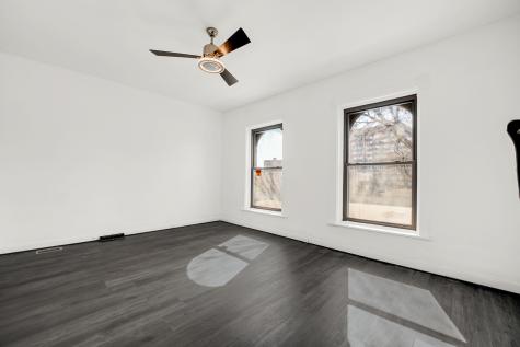 928 East 46th Street Chicago IL 60653