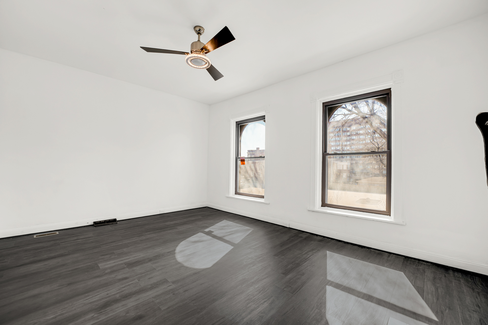 928 East 46th Street Chicago IL 60653
