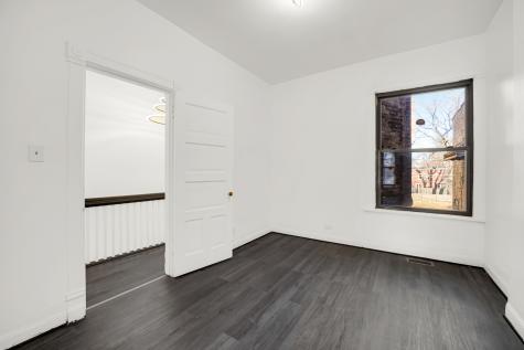 928 East 46th Street Chicago IL 60653