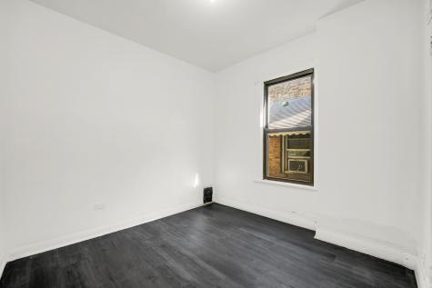 928 East 46th Street Chicago IL 60653