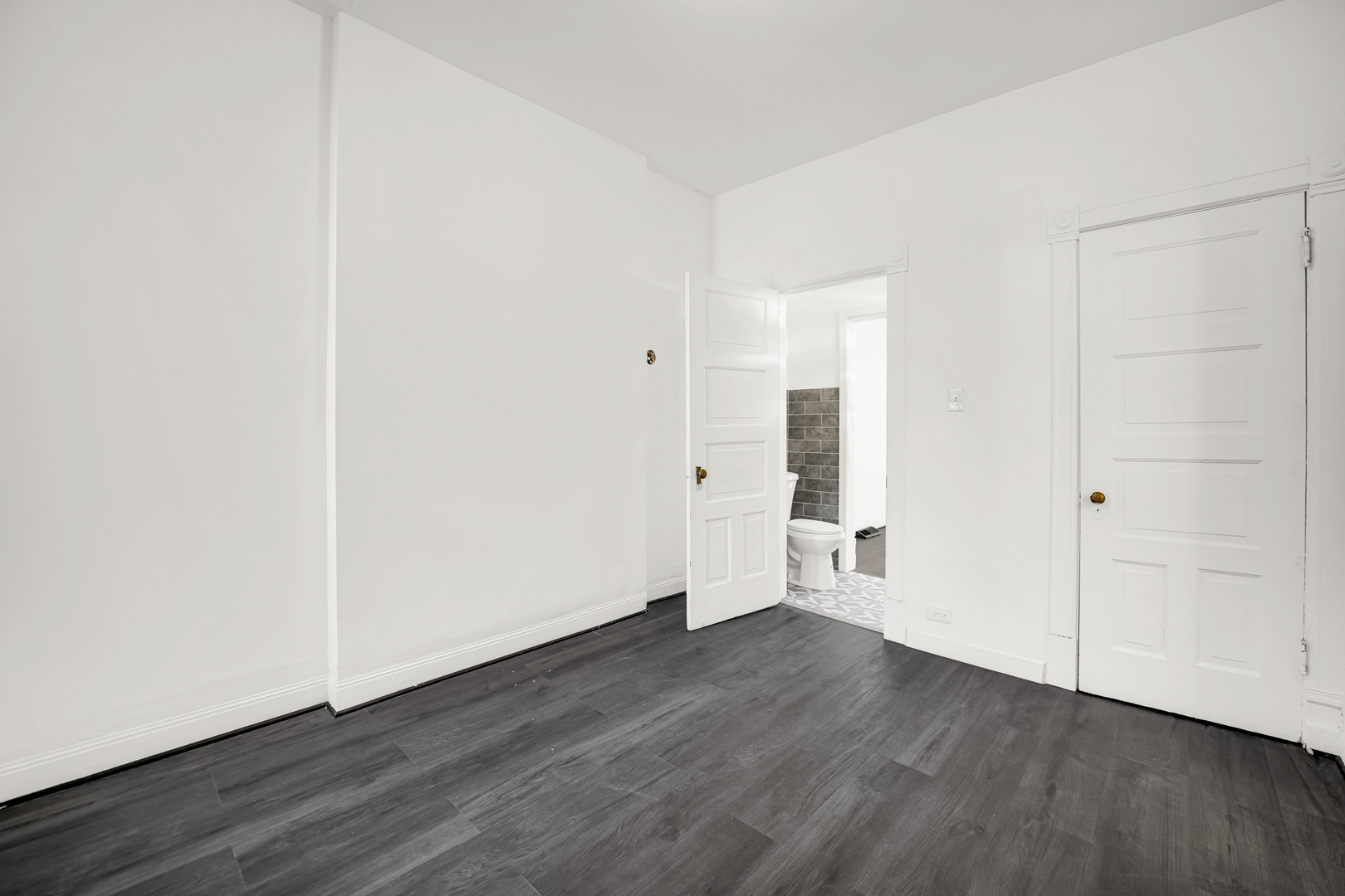 928 East 46th Street Chicago IL 60653