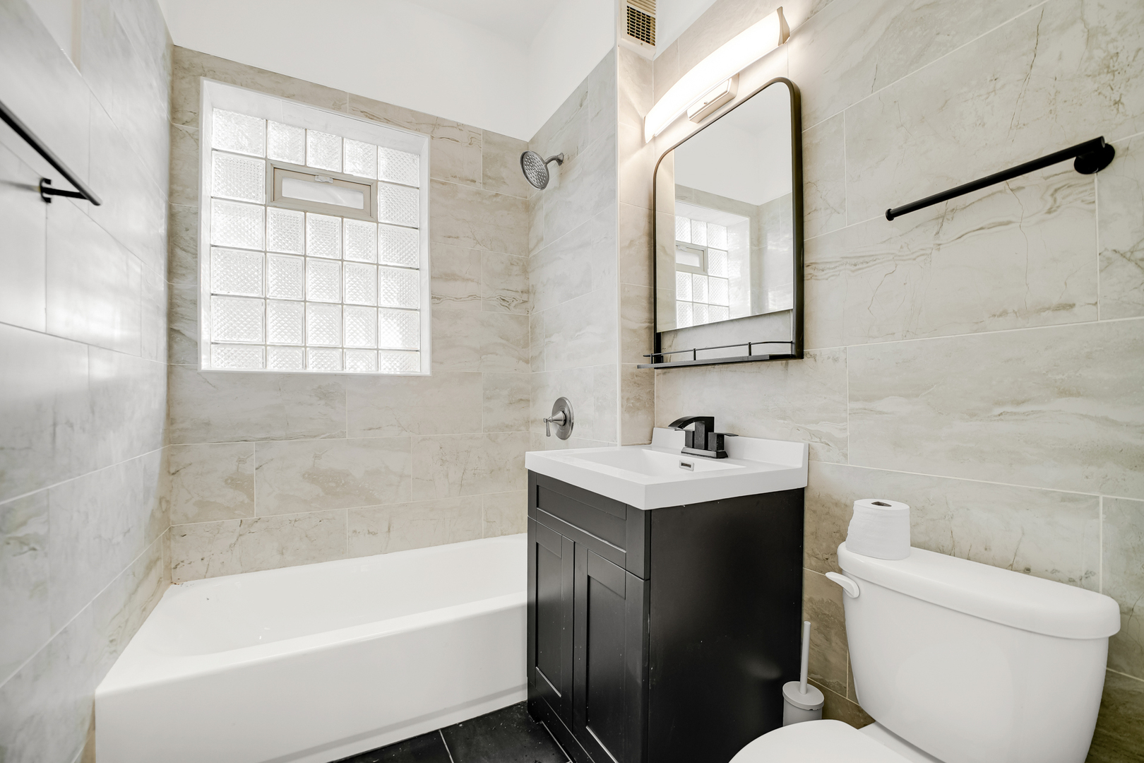 928 East 46th Street Chicago IL 60653
