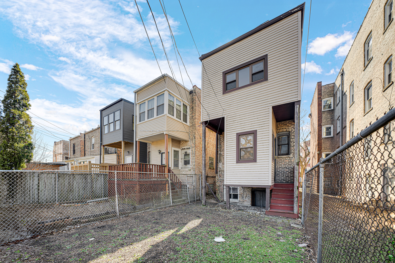 928 East 46th Street Chicago IL 60653