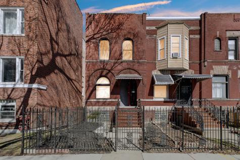 928 East 46th Street Chicago IL 60653