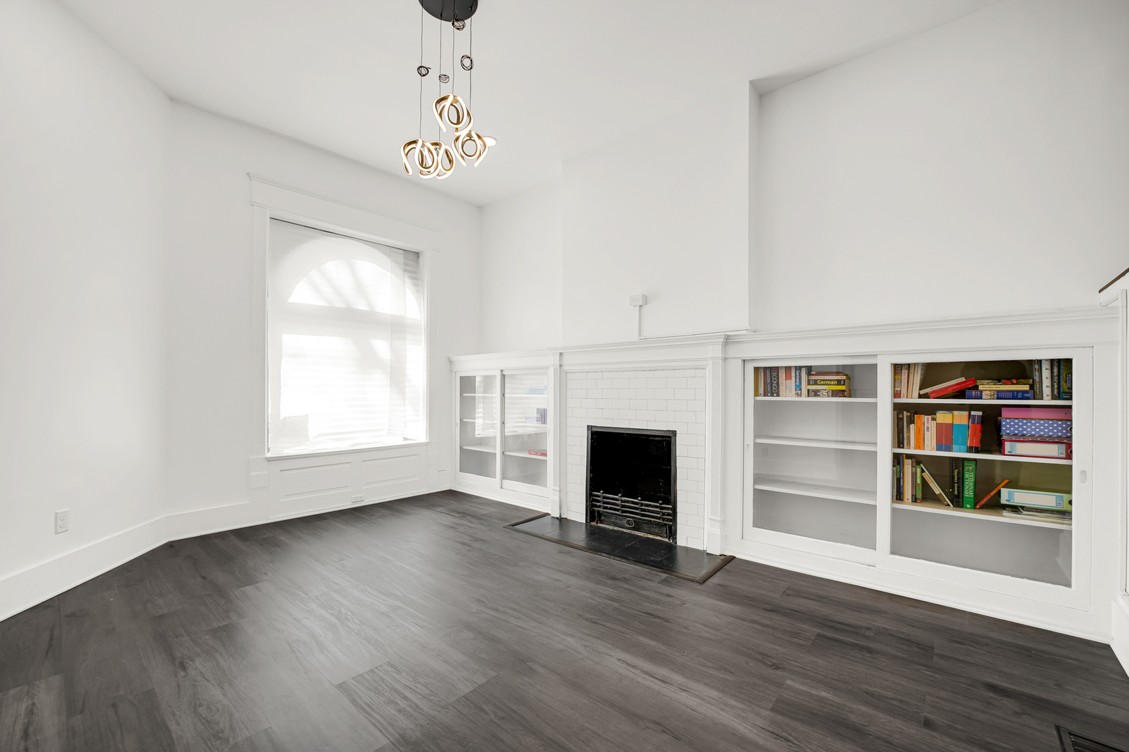 928 East 46th Street Chicago IL 60653