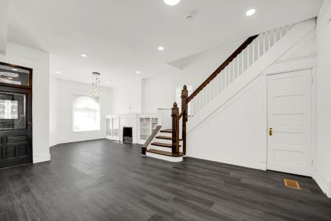 928 East 46th Street Chicago IL 60653