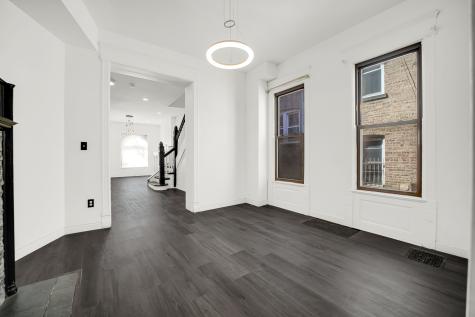 928 East 46th Street Chicago IL 60653
