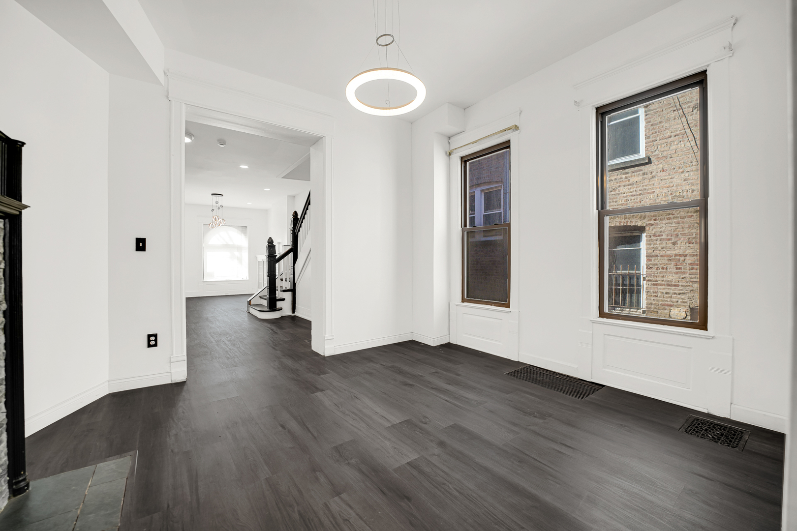 928 East 46th Street Chicago IL 60653