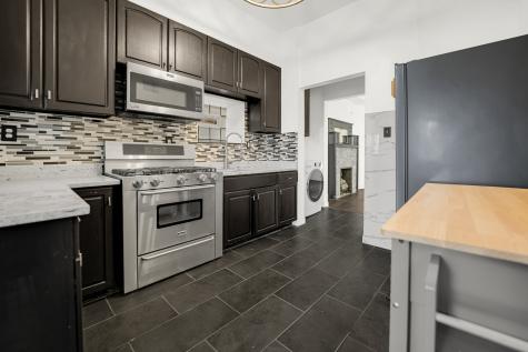928 East 46th Street Chicago IL 60653