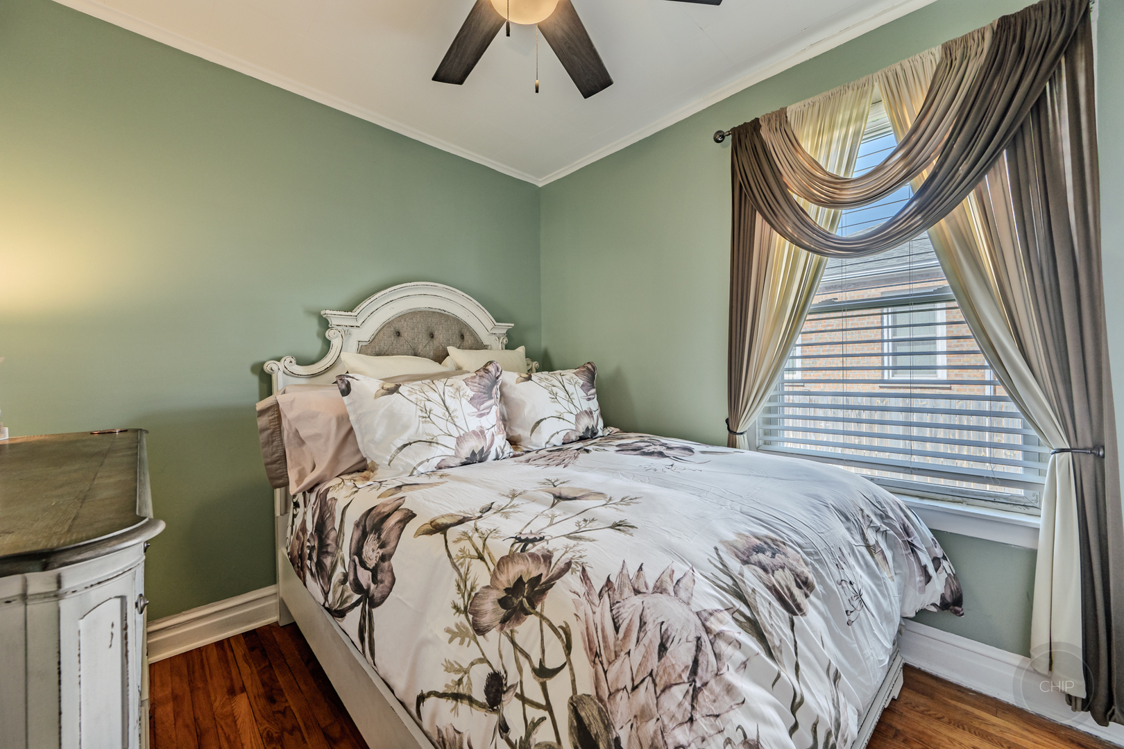 3628 West 83rd Street Chicago IL 60652