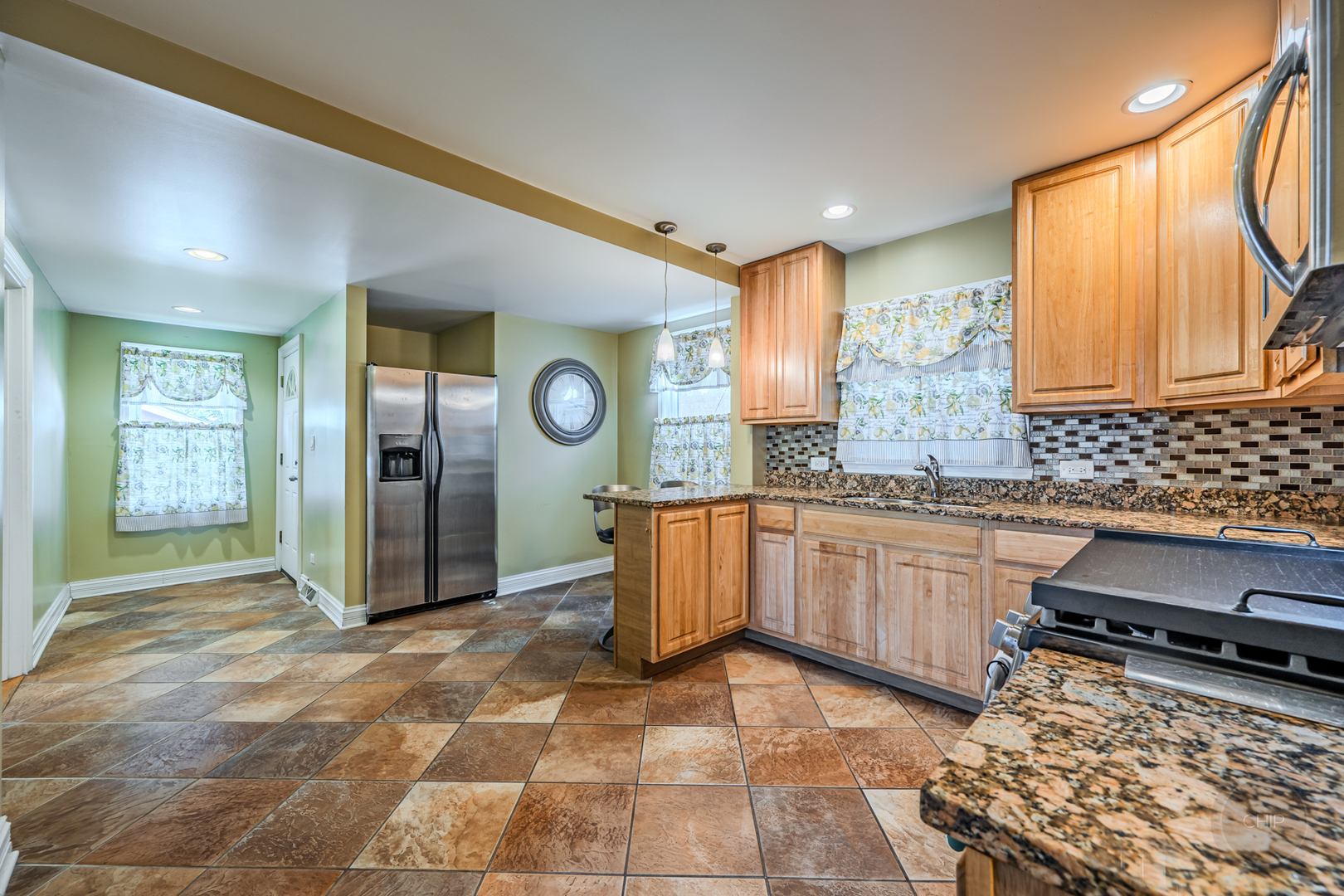 3628 West 83rd Street Chicago IL 60652