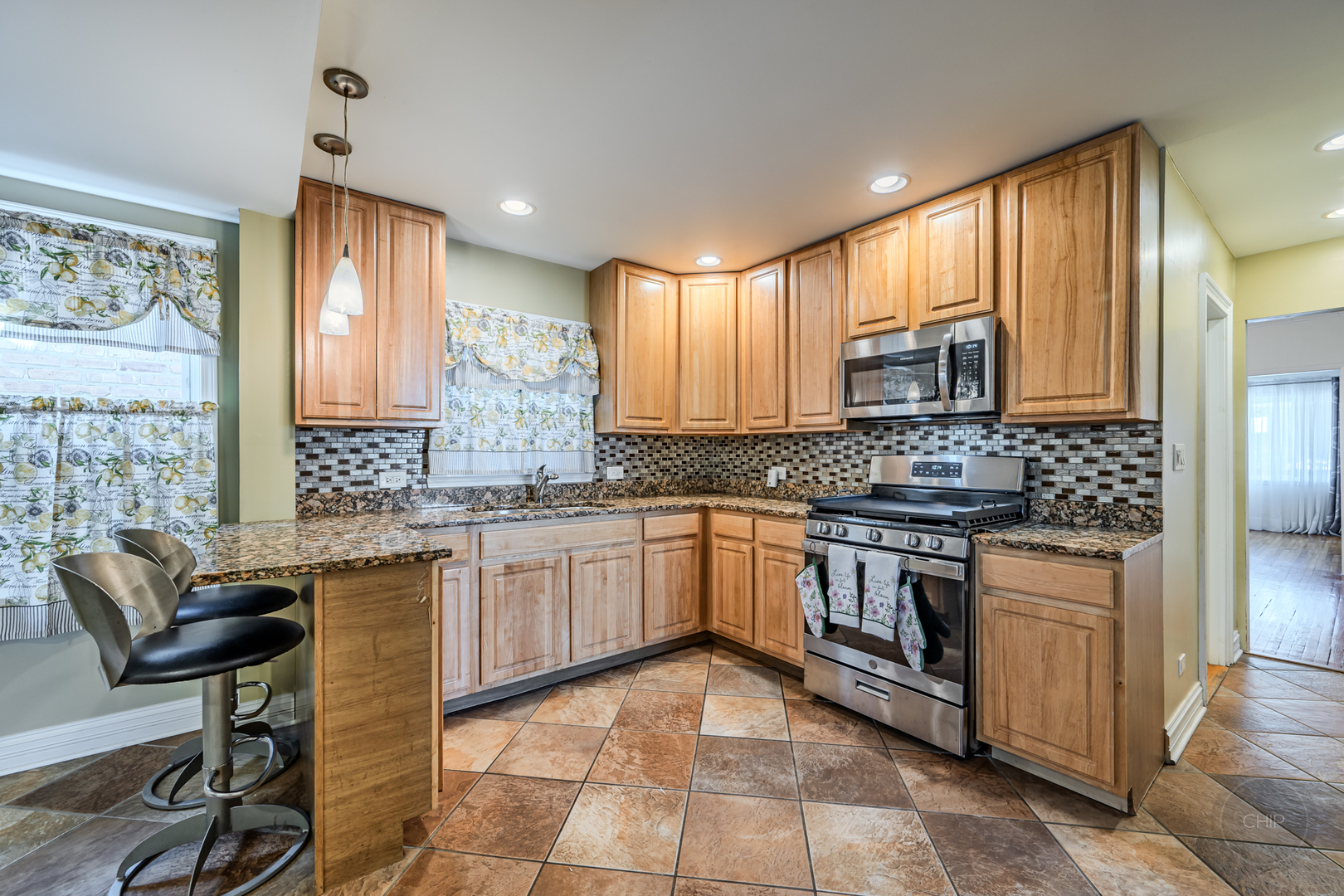 3628 West 83rd Street Chicago IL 60652