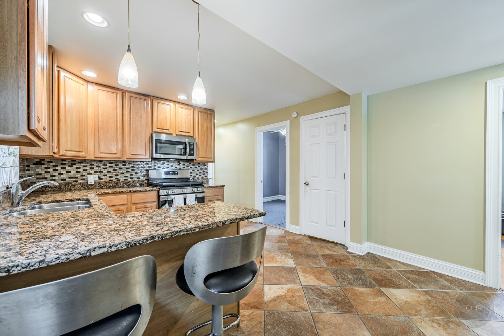 3628 West 83rd Street Chicago IL 60652