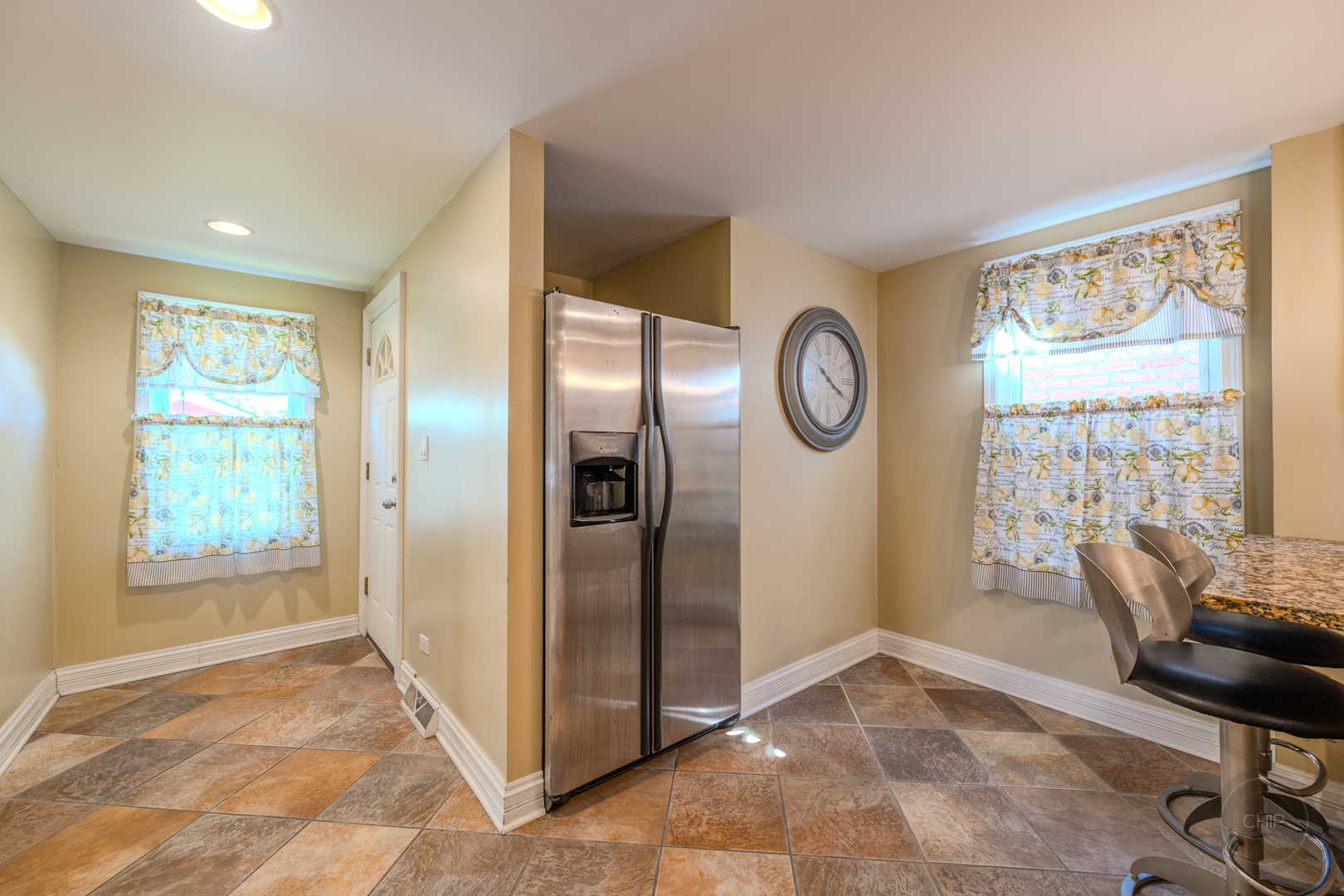 3628 West 83rd Street Chicago IL 60652