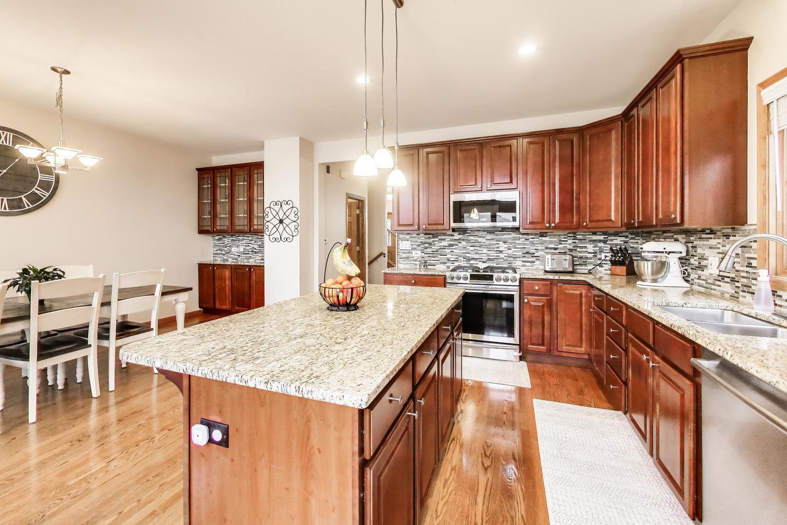 5038 North Rutherford Avenue Chicago IL 60656
