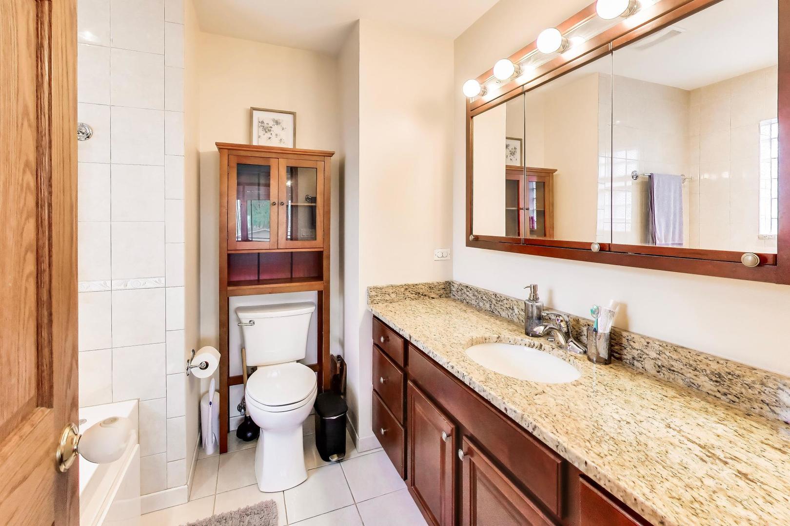 5038 North Rutherford Avenue Chicago IL 60656
