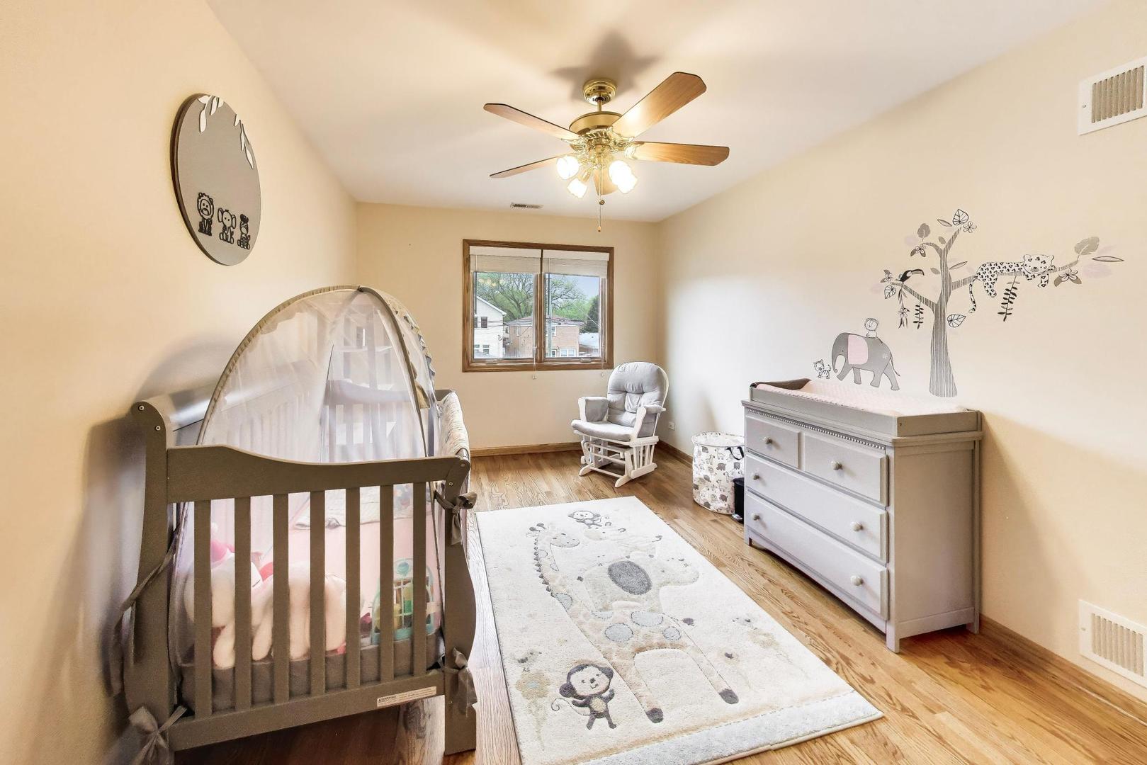 5038 North Rutherford Avenue Chicago IL 60656