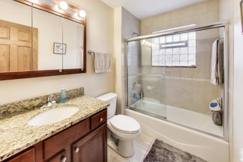 5038 North Rutherford Avenue Chicago IL 60656