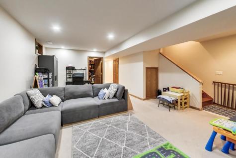 5038 North Rutherford Avenue Chicago IL 60656