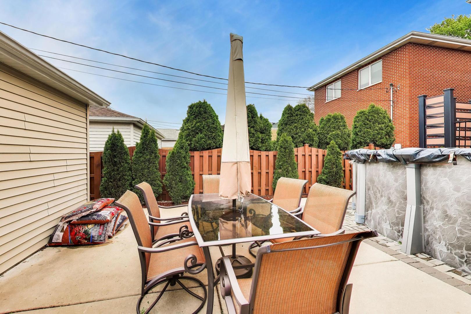 5038 North Rutherford Avenue Chicago IL 60656