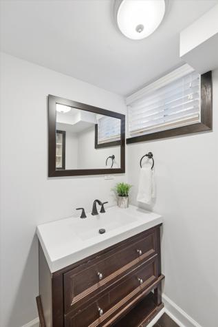 304 Bryant Avenue Glen Ellyn IL 60137