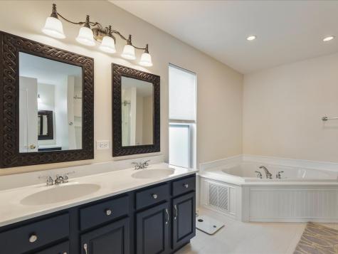 1765 Greenfield Court Belvidere IL 61008
