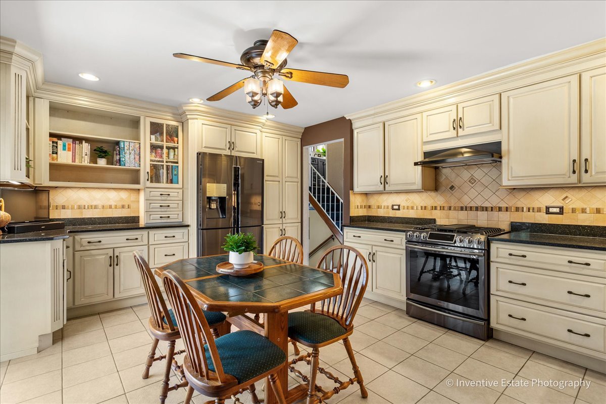 286 Stonegate Road Clarendon Hills IL 60514