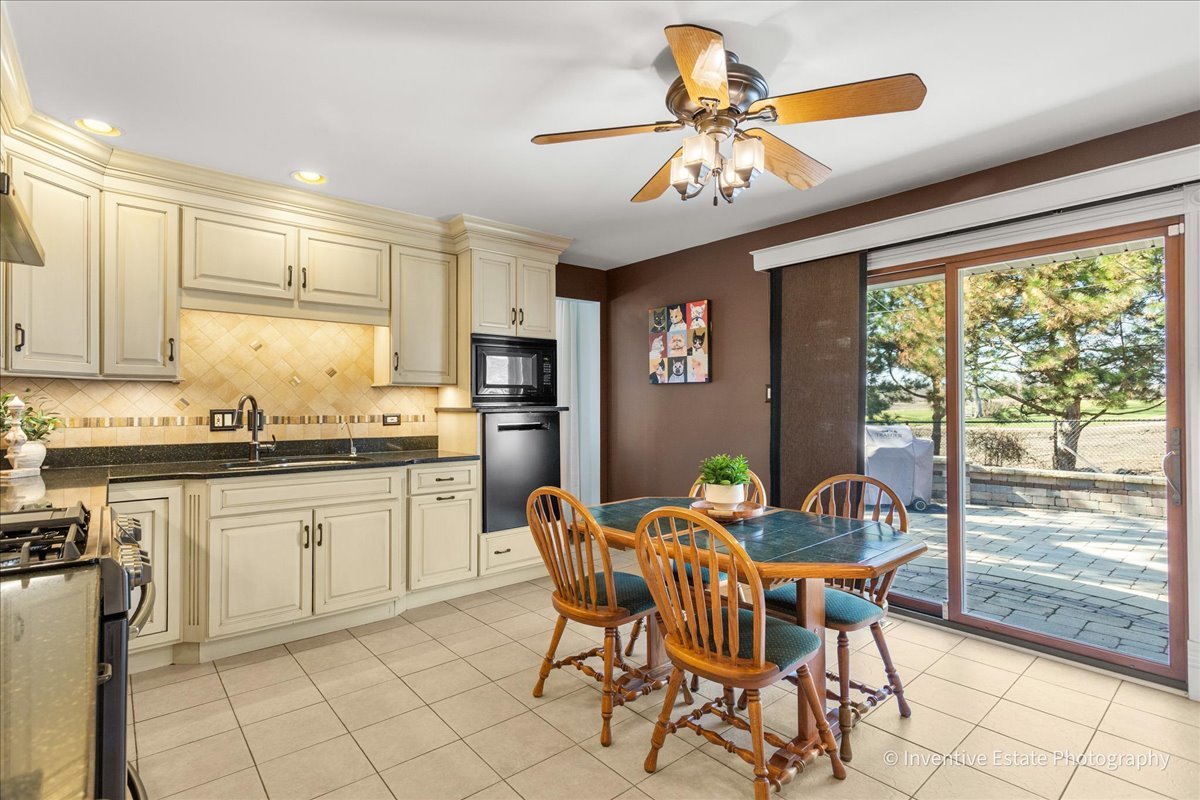286 Stonegate Road Clarendon Hills IL 60514