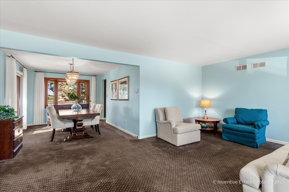 286 Stonegate Road Clarendon Hills IL 60514