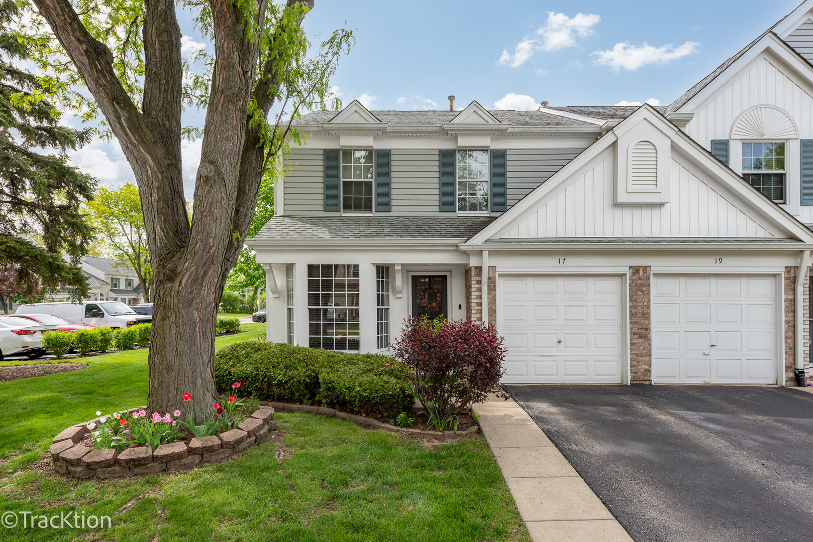 17 Peach Tree Lane Westmont IL 60559