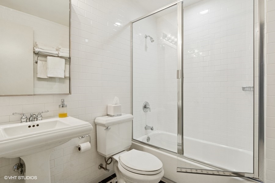 1733 South Prairie Avenue Chicago IL 60616