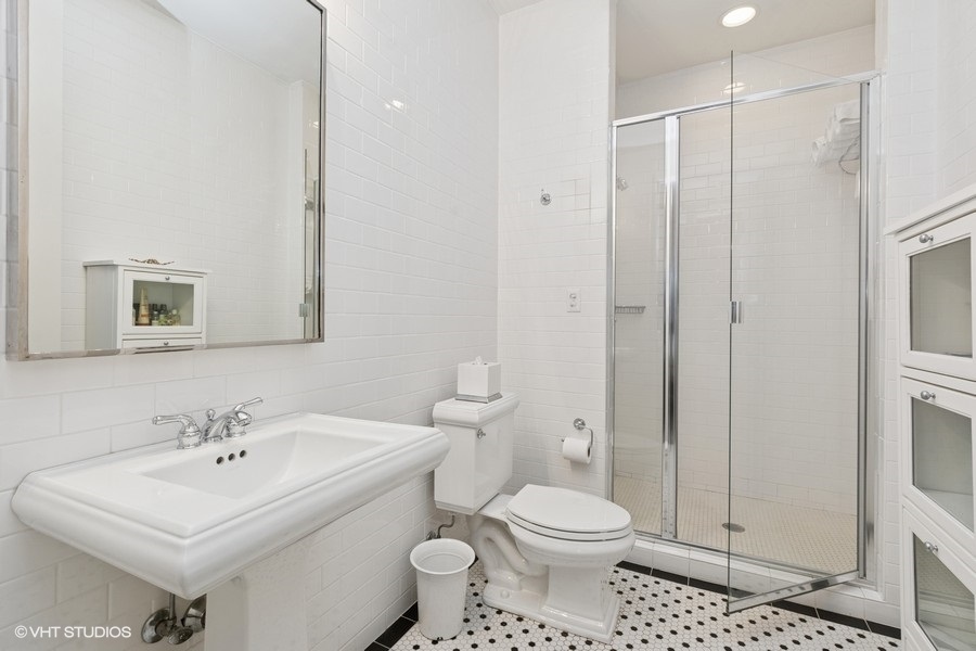1733 South Prairie Avenue Chicago IL 60616