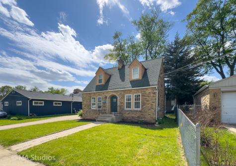 216 Wilcox Avenue Elgin IL 60123