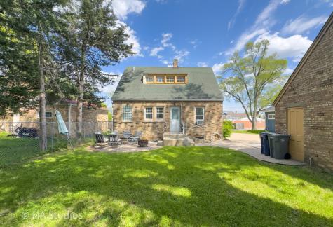216 Wilcox Avenue Elgin IL 60123