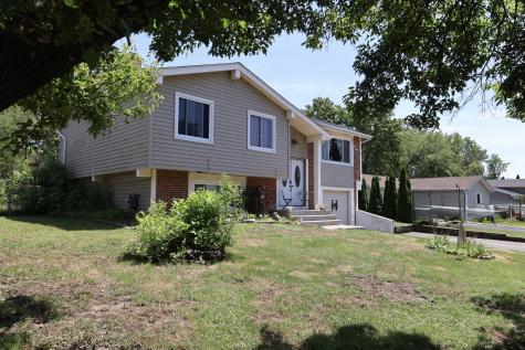212 Lexington Drive Bolingbrook IL 60440