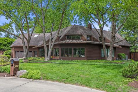 2402 North Nottingham Court Champaign IL 61821