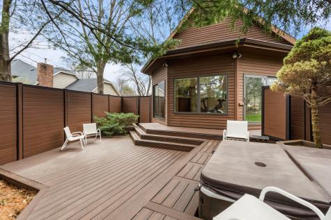 2402 North Nottingham Court Champaign IL 61821