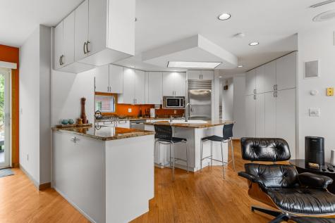 2402 North Nottingham Court Champaign IL 61821