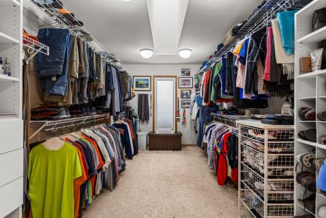 2402 North Nottingham Court Champaign IL 61821