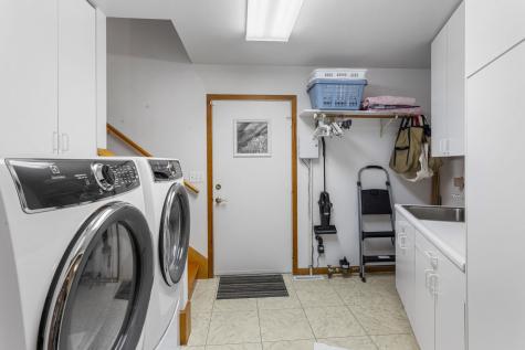 2402 North Nottingham Court Champaign IL 61821