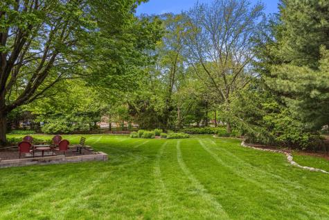 2402 North Nottingham Court Champaign IL 61821