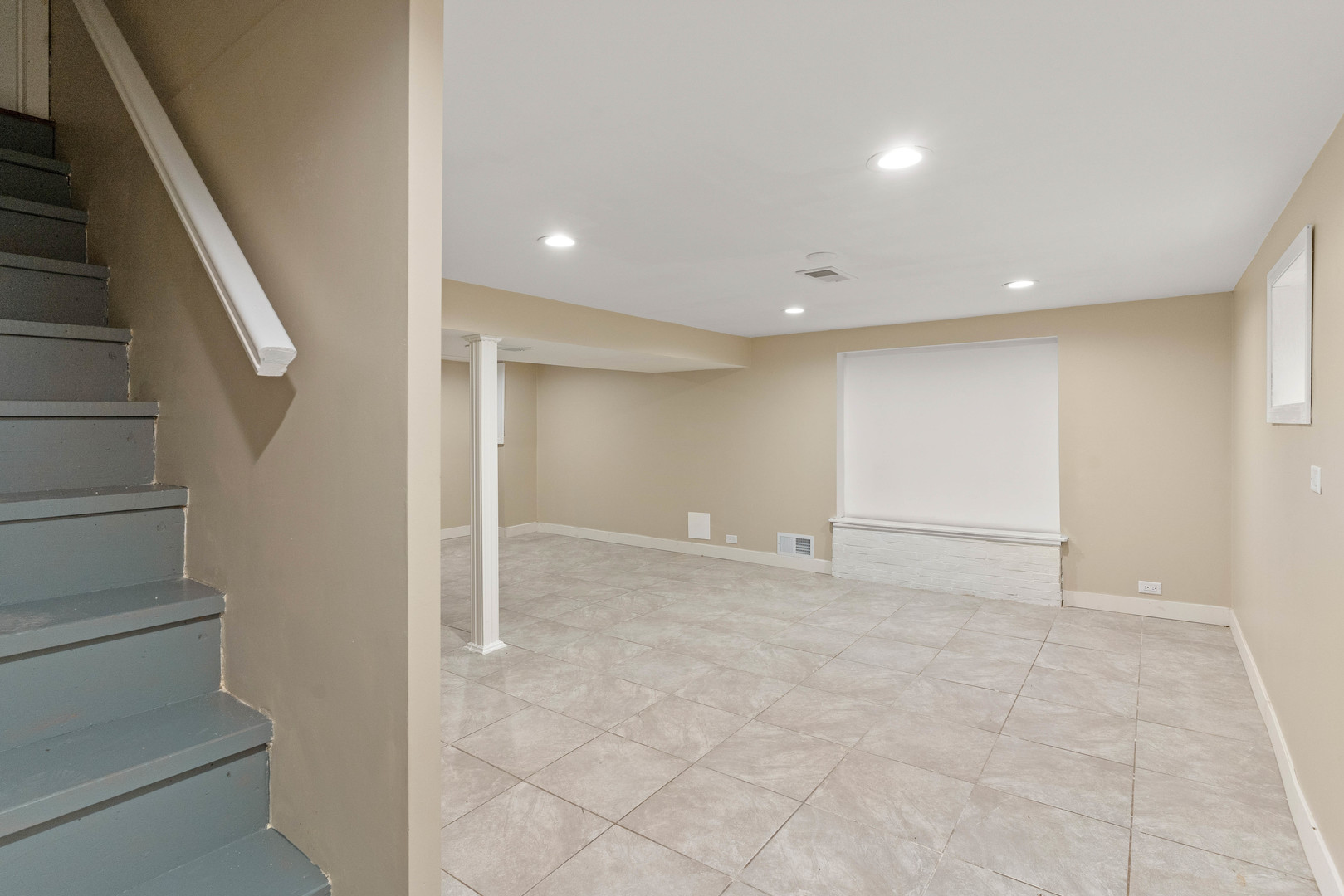 5345 North Neva Avenue Chicago IL 60656