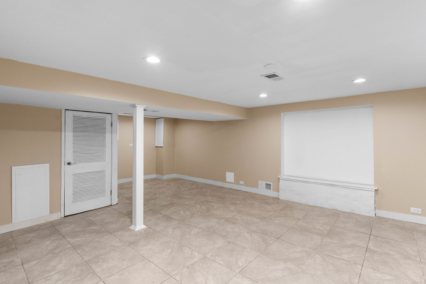 5345 North Neva Avenue Chicago IL 60656