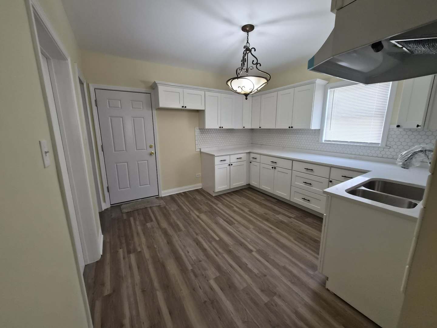 1234 West 72nd Street Chicago IL 60636