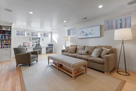 332 West Goethe Street Chicago IL 60610